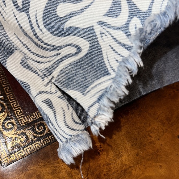 Shorts Midi High Rise Juniors size 9 Raw Hem multicolor two tone blue NWT - Picture 13 of 14